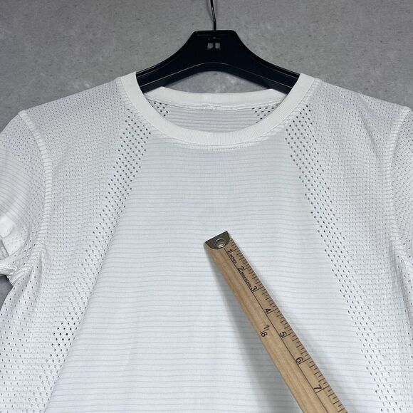 Lululemon Shirt Womens Size 6 White Short Sleeve Crew Neck Perforated Mesh Tee - Picture 11 of 12